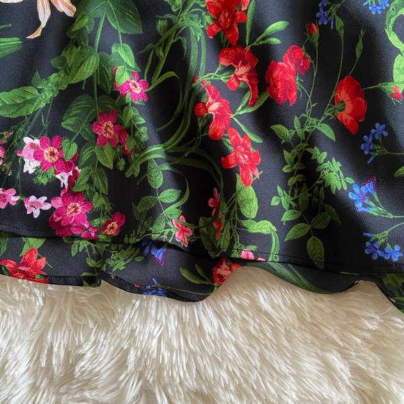 Liz Claiborne Career Black Floral Midi Skirt - Picture 2 of 9